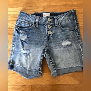 Girls SO distressed light-wash bermuda jean shorts